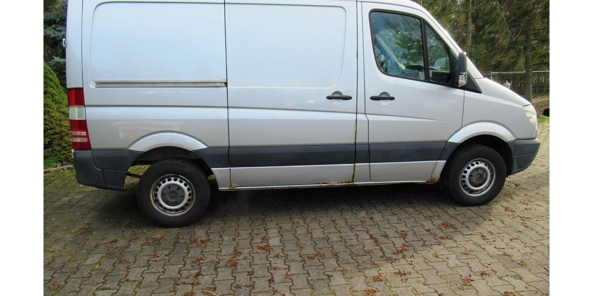 Mercedes-Benz Sprinter 146.000 km 6.499 &euro; Gröbern bei Meissen 01689
