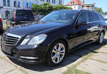 Mercedes-Benz E 200 158.000 km 8.750 &euro; Dresden 01237