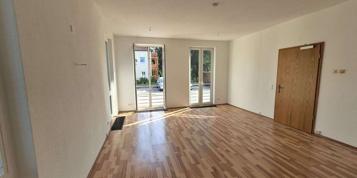 Etagenwohnung Dresden Kleinzschachwitz - 2 Zimmer, 61 m&sup2;, 460&euro; | Angebot:26754701