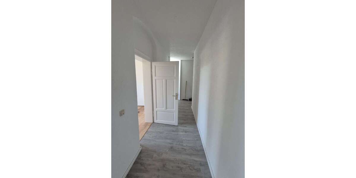 Etagenwohnung Dresden Löbtau - 4 Zimmer, 95 m&sup2;, 822&euro; | Angebot:26913073