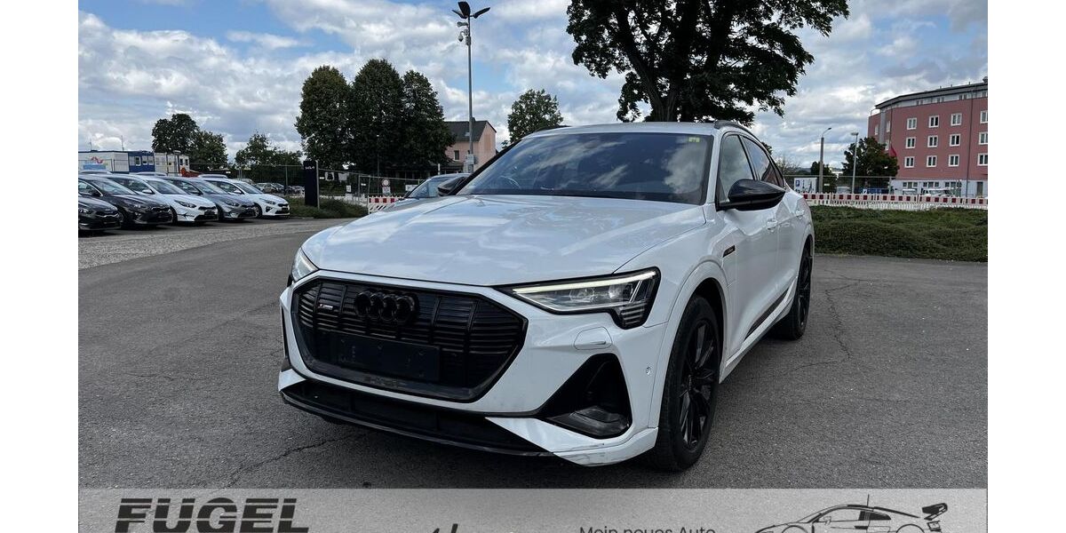 Audi e-tron 52.355 km 36.899 &euro; Dresden 01157