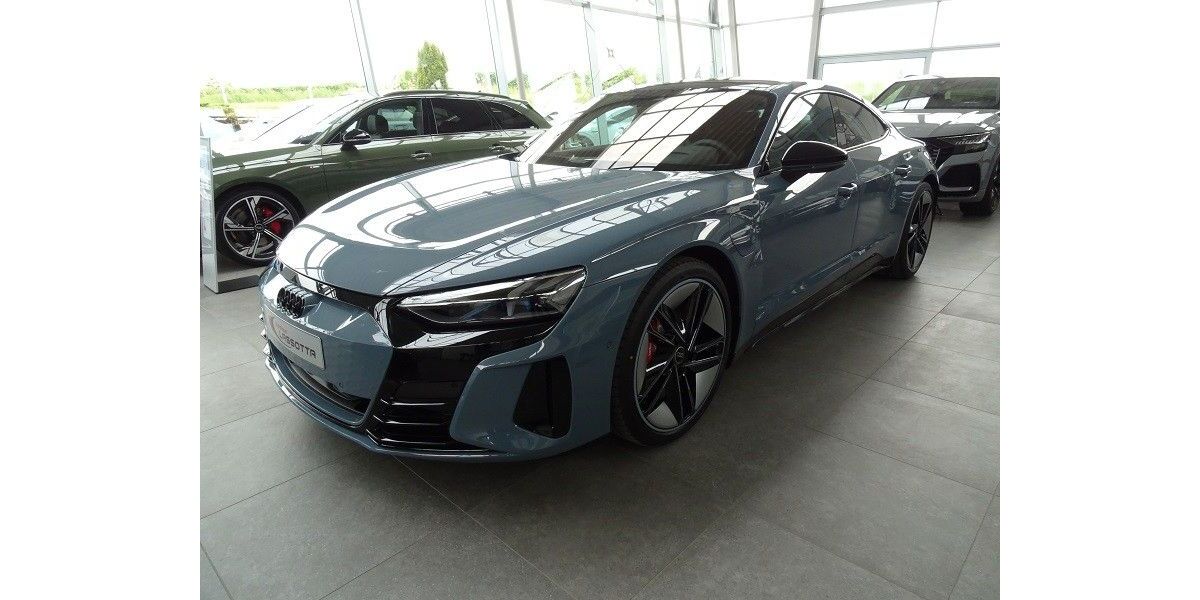 Audi e-tron GT 13.500 km 75.500 &euro; Meißen 01662