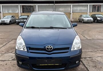 Toyota Corolla Verso 203.111 km 3.490 &euro; Dresden 01159