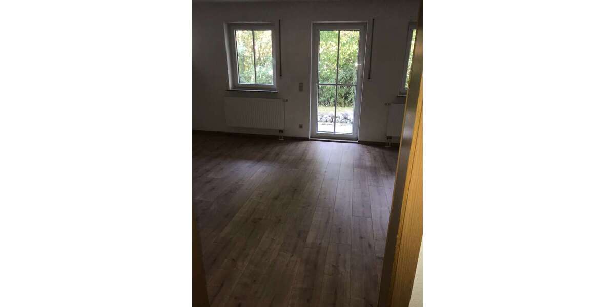 Etagenwohnung Klingenberg - 1 Zimmer, 40 m&sup2;, 300&euro; | Angebot:27234415