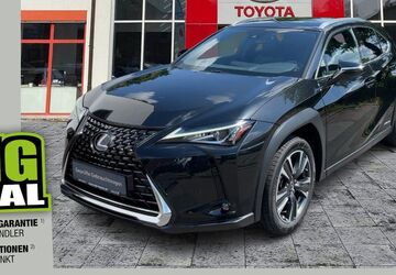 Lexus UX 86.390 km 22.740 &euro; Dresden 01139