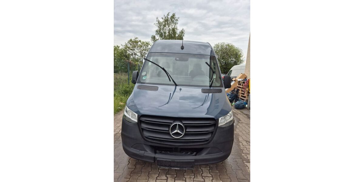 Mercedes-Benz Sprinter 87.000 km 15.500 &euro; Dresden 01169