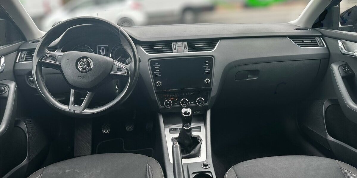 Skoda Octavia Combi Ambition 168.822 km 10.995 &euro; Meißen 01662