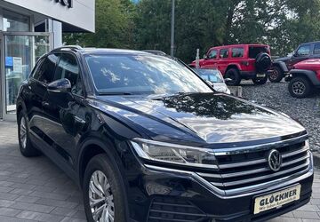 VW Touareg 109.332 km 31.990 &euro; Dresden 01109