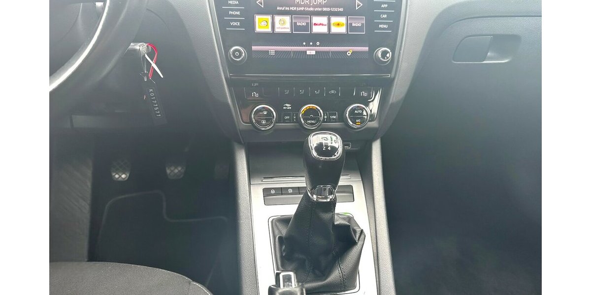 Skoda Octavia Combi Ambition 168.822 km 10.995 &euro; Meißen 01662