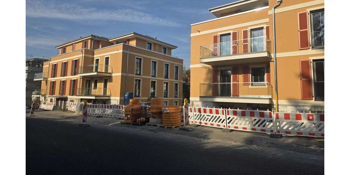 Etagenwohnung Dresden Prohlis - 1 Zimmer, 43 m&sup2;, 710&euro; | Angebot:27021408