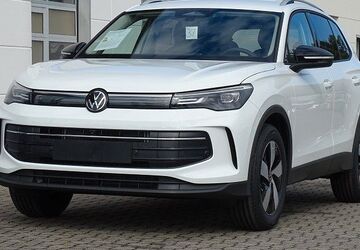VW Tiguan 8.250 km 37.890 &euro; Meißen 01662