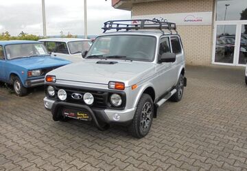 Lada Niva 17.800 km 18.090 &euro; Dresden 01157