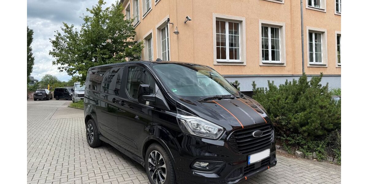 Ford Tourneo Custom 87.000 km 36.999 &euro; Dresden 01159