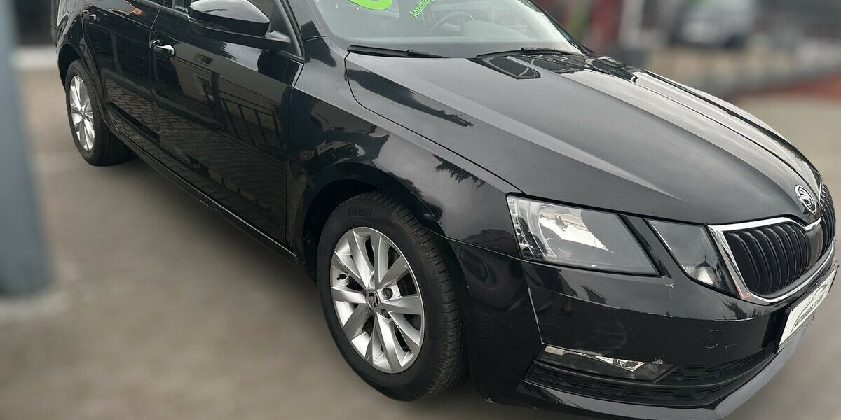 Skoda Octavia Combi Ambition 168.822 km 10.995 &euro; Meißen 01662