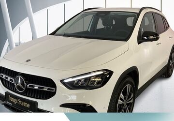 Mercedes-Benz GLA 180 12.071 km 33.915 &euro; Dresden 01239