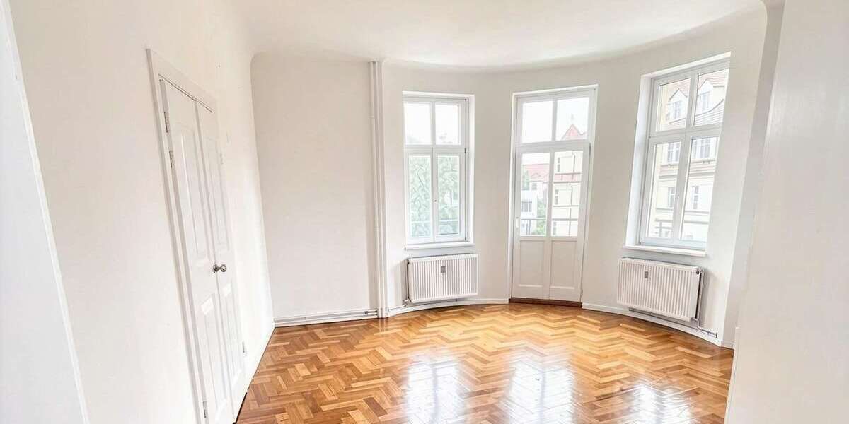 Etagenwohnung Dresden Strehlen - 4 Zimmer, 147 m&sup2;, 1.699&euro; | Angebot:26914619