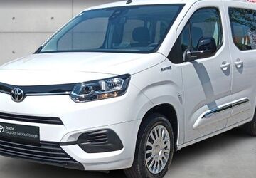 Toyota Proace City 27.361 km 29.990 &euro; Pirna 01796