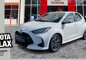 Toyota Yaris 32.655 km 17.990 &euro; Dresden 01139