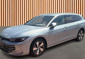 VW Passat Variant 24.458 km 35.880 &euro; Dresden 01328
