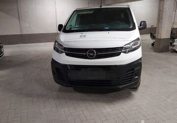 Opel Vivaro 36.898 km 16.900 &euro; Dresden 01097