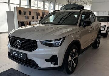 Volvo XC40 3.000 km 45.300 &euro; Dresden 01099