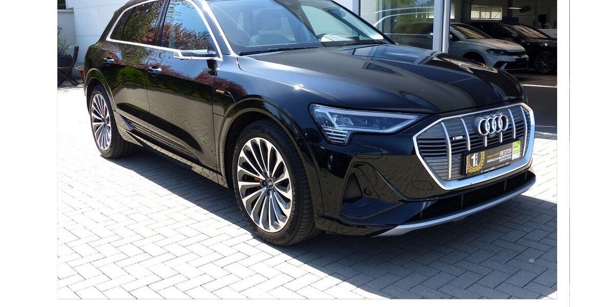 Audi e-tron 65.980 km 43.980 &euro; Dippoldiswalde 01744