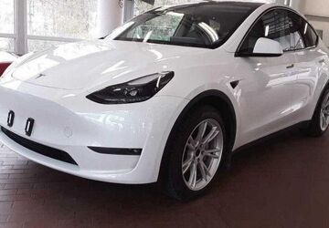 Tesla Model Y 23.693 km 40.990 &euro; Heidenau bei Dresden 01809