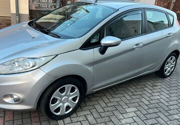 Ford Fiesta 109.800 km 3.333 &euro; Dresden 01139