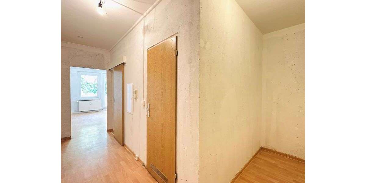 Etagenwohnung Freital Potschappel - 1 Zimmer, 33 m&sup2;, 226&euro; | Angebot:27357123