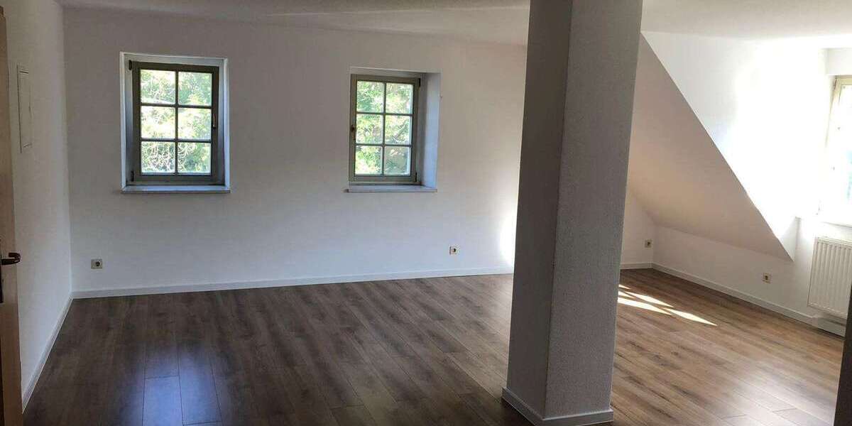 Etagenwohnung Pirna - 1 Zimmer, 45 m&sup2;, 400&euro; | Angebot:27345948