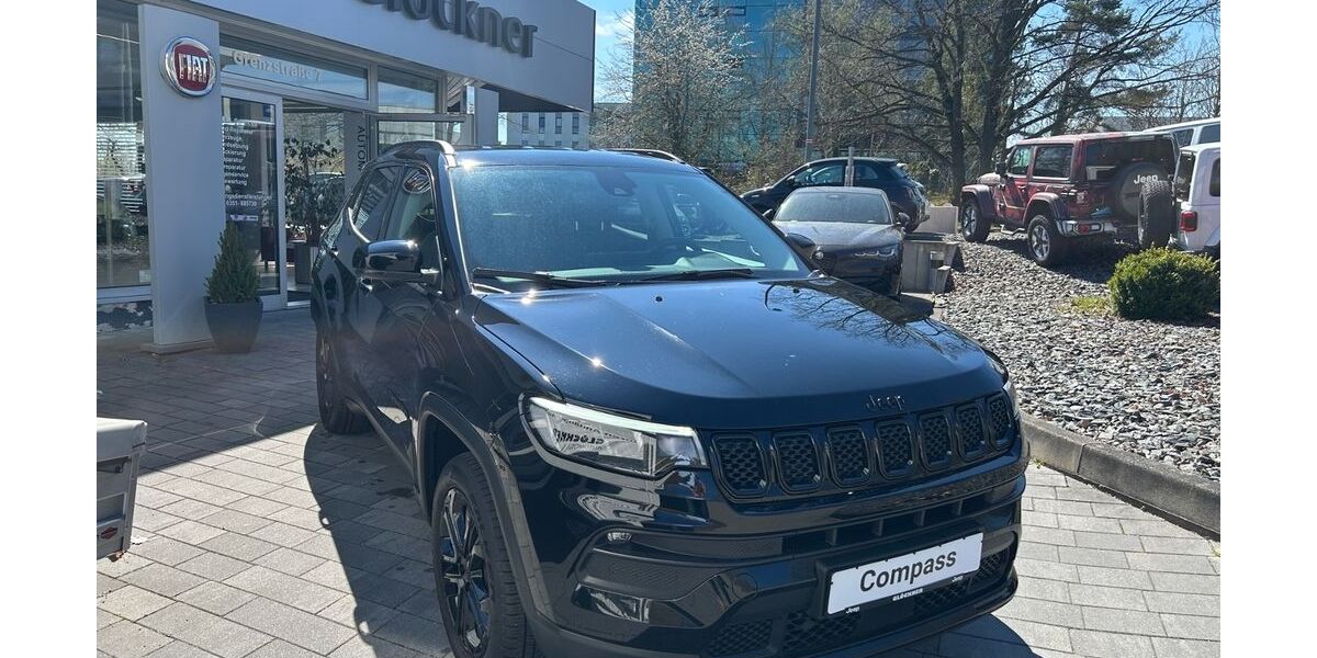 Jeep Compass 18.855 km 24.990 &euro; Dresden 01109
