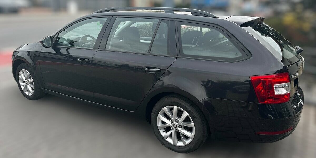 Skoda Octavia Combi Ambition 168.822 km 10.995 &euro; Meißen 01662