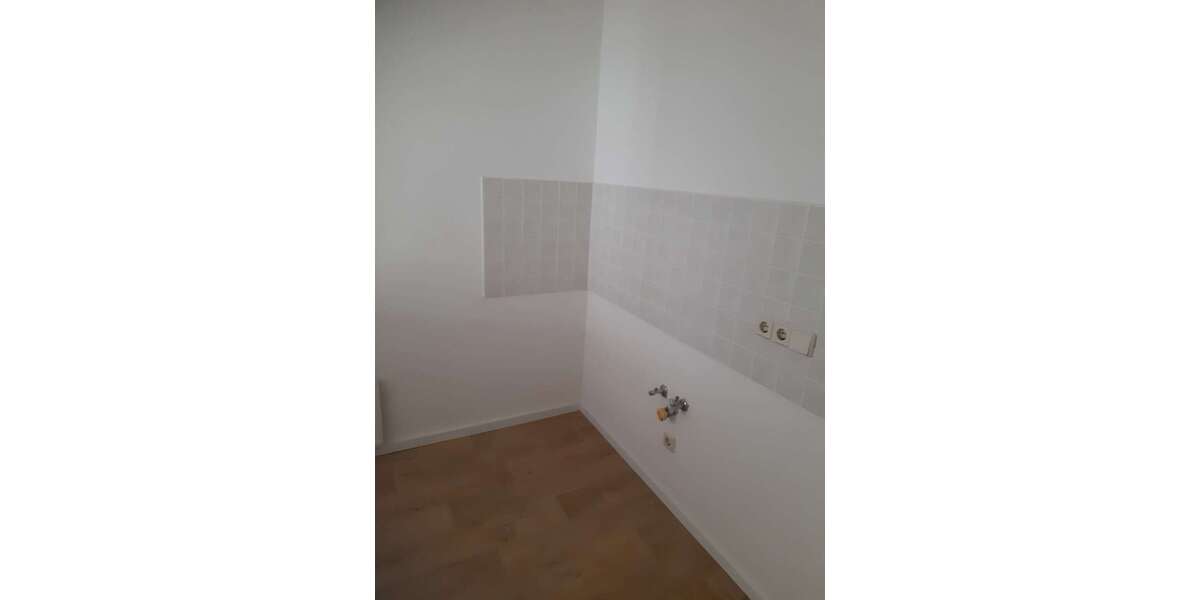 Etagenwohnung Dresden Prohlis - 3 Zimmer, 66 m&sup2;, 420&euro; | Angebot:23630911