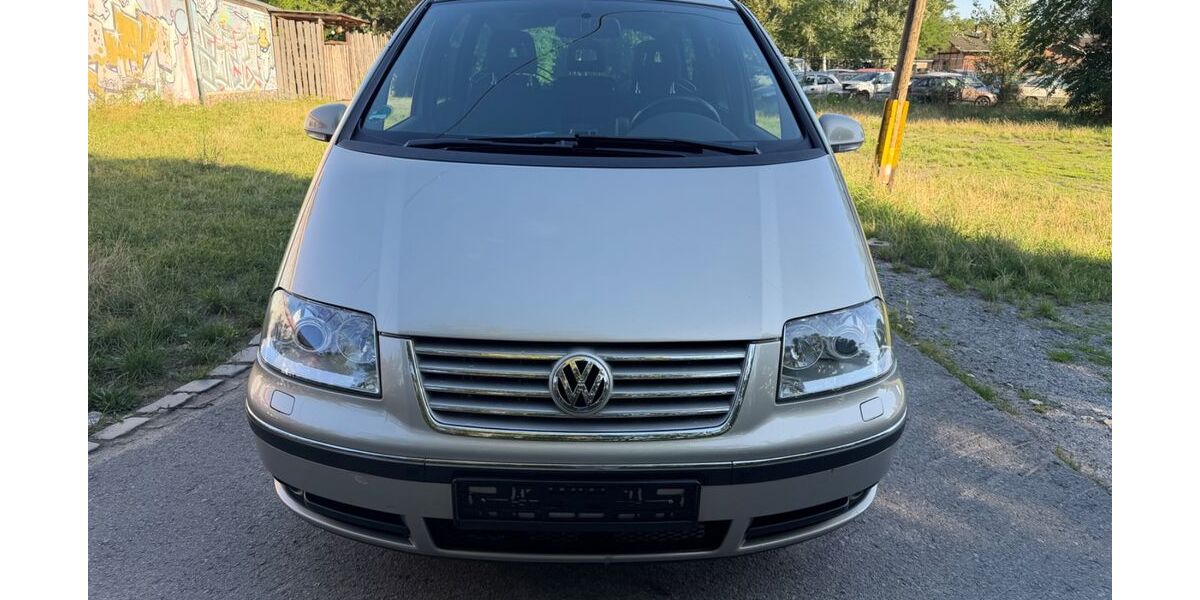 VW Sharan 169.200 km 4.999 &euro; Dresden 01097