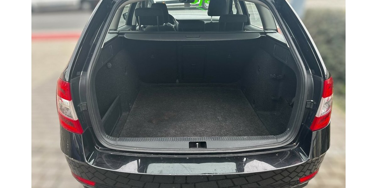Skoda Octavia Combi Ambition 168.822 km 10.995 &euro; Meißen 01662