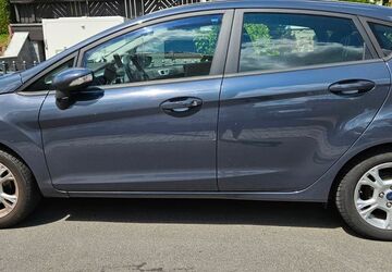 Ford Fiesta 55.000 km 8.000 &euro; Dresden 01237