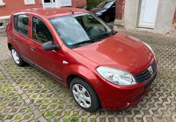 Dacia Sandero 73.000 km 3.390 &euro; Dresden 01139