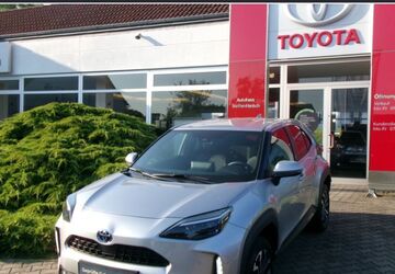 Toyota Yaris Cross 13.100 km 25.490 &euro; Dresden 01259