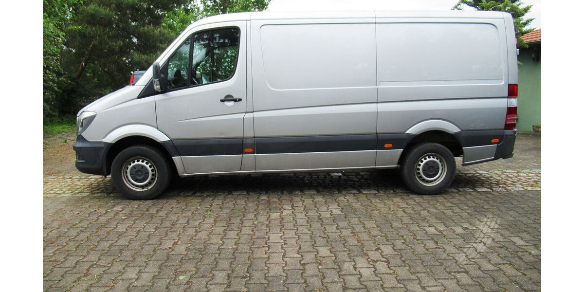 Mercedes-Benz Sprinter 180.000 km 14.980 &euro; Gröbern bei Meissen 01689