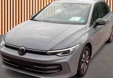 VW Golf 24.972 km 25.980 &euro; Dresden 01328