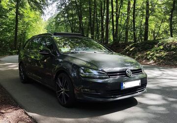 VW Golf 223.000 km 10.000 &euro; Dresden 01069