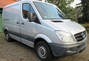 Mercedes-Benz Sprinter 146.000 km 6.499 &euro; Gröbern bei Meissen 01689