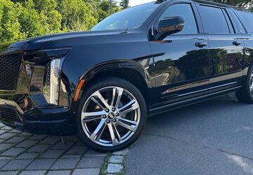 Cadillac Escalade 43.920 km 139.908 &euro; Freital 01705